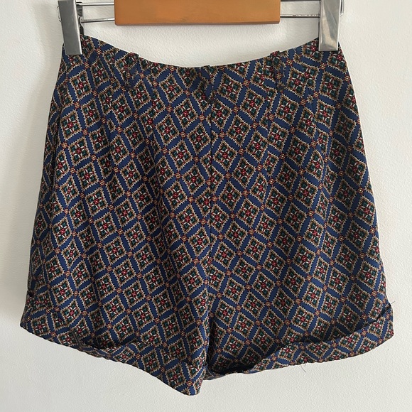 American Apparel- Classic High Waisted Cuff Shorts - Made in USA - Picture 2 of 8